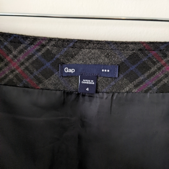 Sexy little plaid mini skirt - Picture 3 of 3